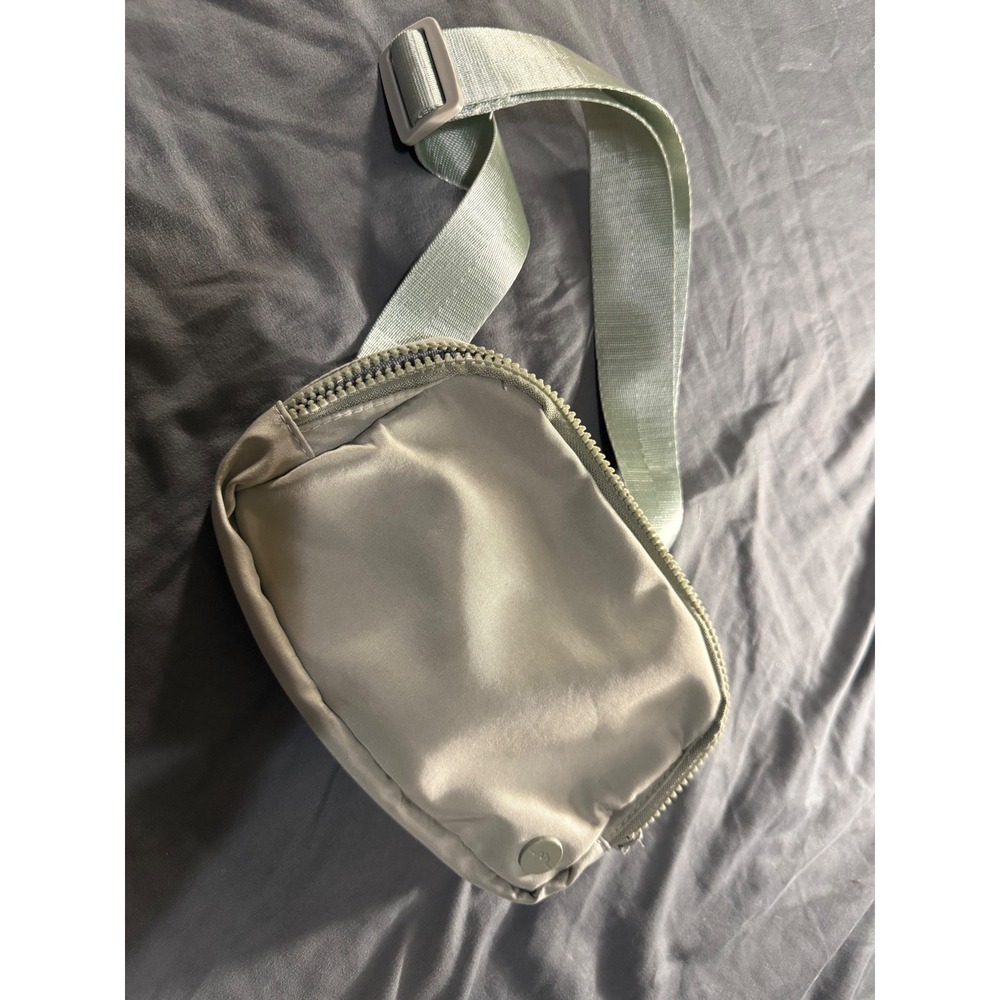 Primo Belt Bag Adjustable Crossbody Fanny Pack Light Green Sage Silver Polyester
